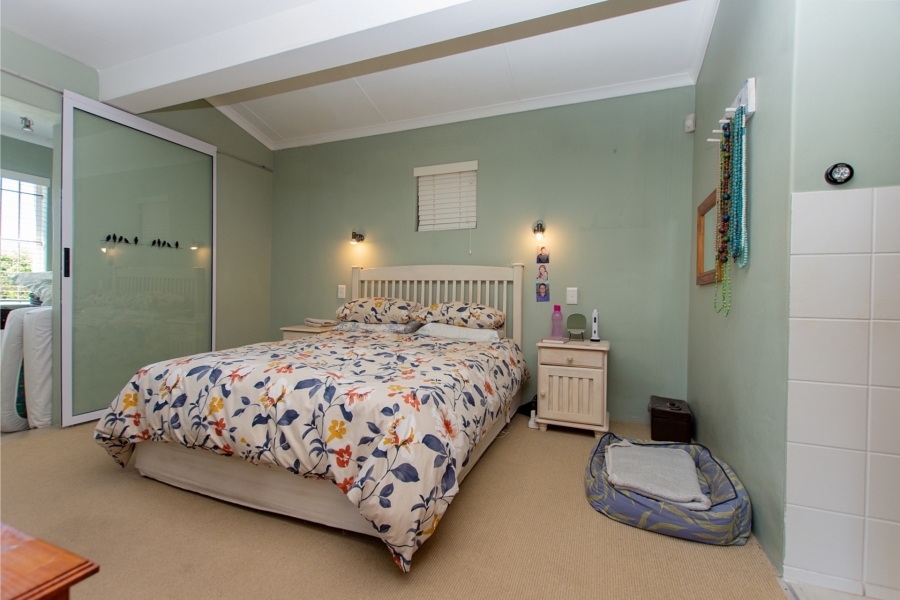 6 Bedroom Property for Sale in Jacobsbaai Western Cape